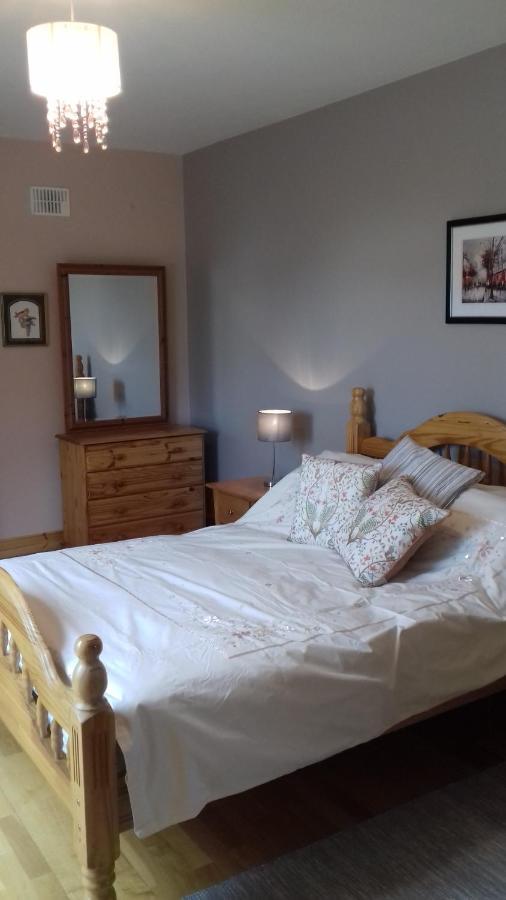 Rossmore Bed And Breakfast Castlepollard Exteriör bild